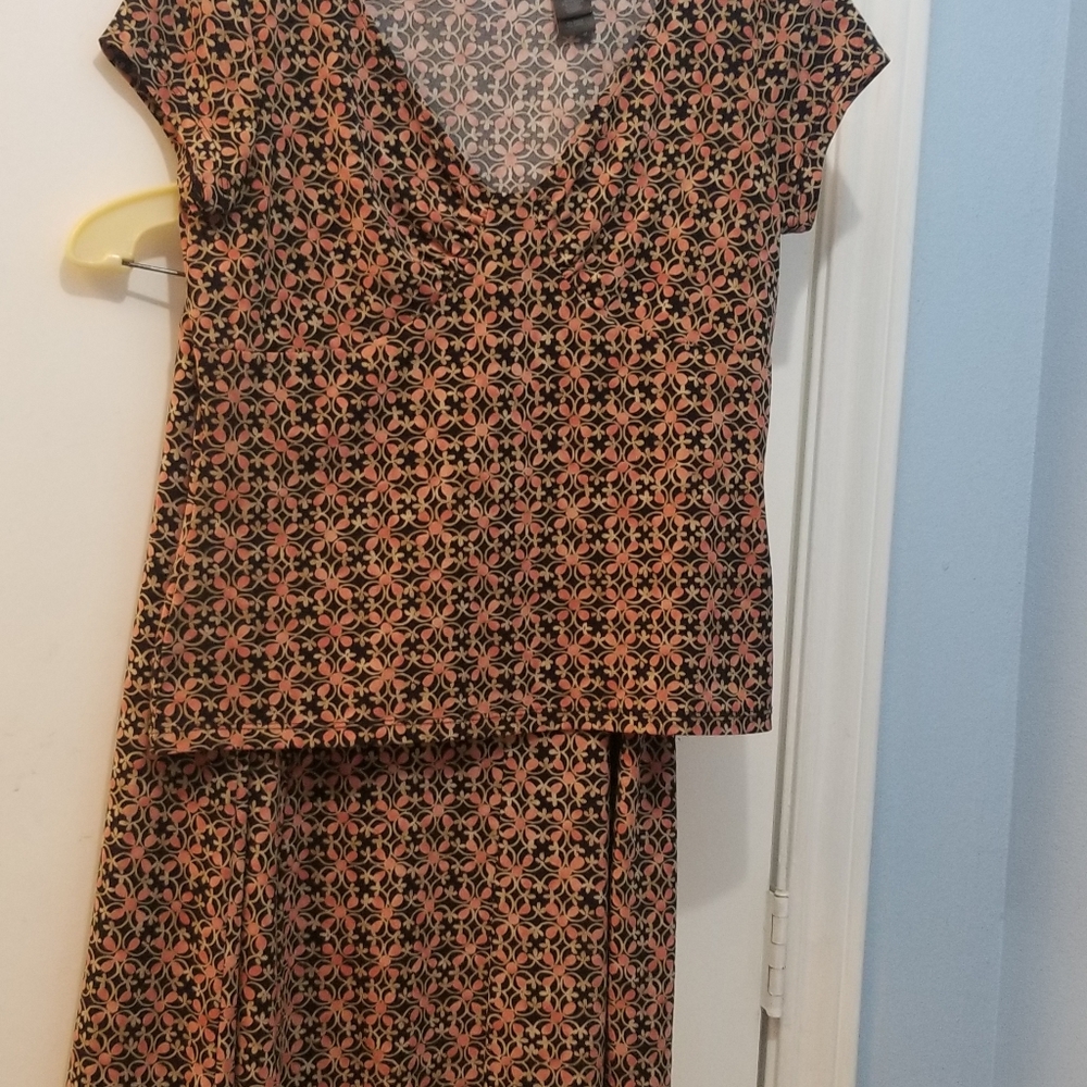 Skirt and top knit set